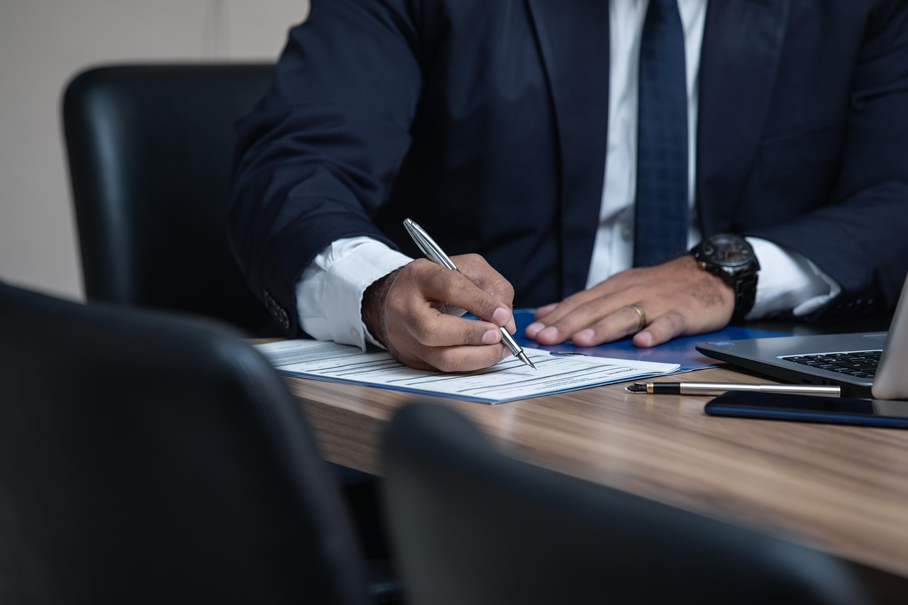 When to Hire a Lawyer: Signs You Need Legal Help | Reading, PA